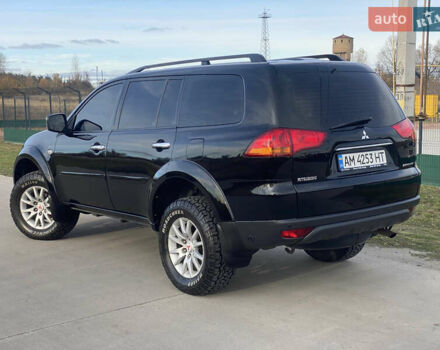 Чорний Міцубісі Паджеро Спорт, об'ємом двигуна 3 л та пробігом 255 тис. км за 12900 $, фото 2 на Automoto.ua