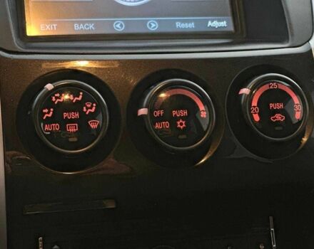 Чорний Міцубісі Паджеро Спорт, об'ємом двигуна 2.5 л та пробігом 197 тис. км за 12990 $, фото 18 на Automoto.ua