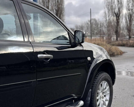 Черный Мицубиси Паджеро Спорт, объемом двигателя 2.5 л и пробегом 219 тыс. км за 12200 $, фото 13 на Automoto.ua