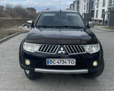 Черный Мицубиси Паджеро Спорт, объемом двигателя 2.48 л и пробегом 221 тыс. км за 15000 $, фото 2 на Automoto.ua