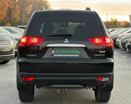 Чорний Міцубісі Паджеро Спорт, об'ємом двигуна 2.5 л та пробігом 197 тис. км за 12990 $, фото 6 на Automoto.ua