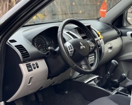 Черный Мицубиси Паджеро Спорт, объемом двигателя 2.5 л и пробегом 219 тыс. км за 12200 $, фото 11 на Automoto.ua