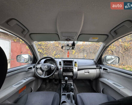 Черный Мицубиси Паджеро Спорт, объемом двигателя 2.5 л и пробегом 219 тыс. км за 12200 $, фото 65 на Automoto.ua