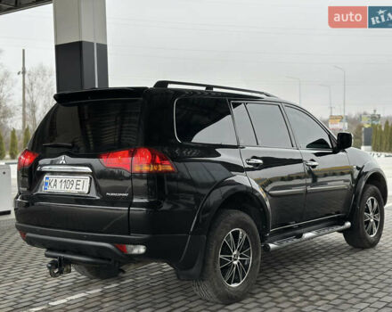 Черный Мицубиси Паджеро Спорт, объемом двигателя 2.5 л и пробегом 295 тыс. км за 13200 $, фото 23 на Automoto.ua