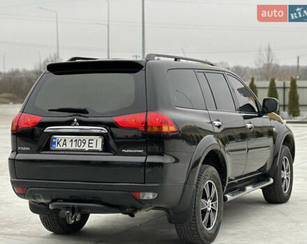 Черный Мицубиси Паджеро Спорт, объемом двигателя 2.5 л и пробегом 295 тыс. км за 13200 $, фото 4 на Automoto.ua