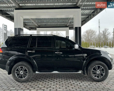Черный Мицубиси Паджеро Спорт, объемом двигателя 2.5 л и пробегом 295 тыс. км за 13200 $, фото 22 на Automoto.ua