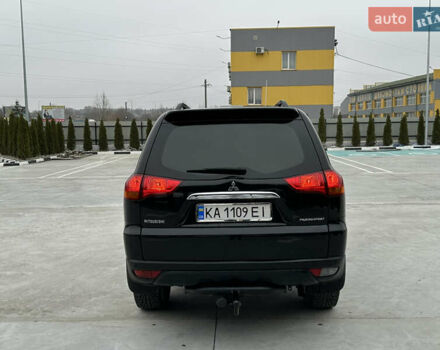 Черный Мицубиси Паджеро Спорт, объемом двигателя 2.5 л и пробегом 295 тыс. км за 13200 $, фото 11 на Automoto.ua