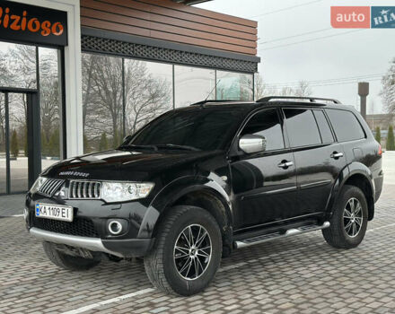 Черный Мицубиси Паджеро Спорт, объемом двигателя 2.5 л и пробегом 295 тыс. км за 13200 $, фото 18 на Automoto.ua