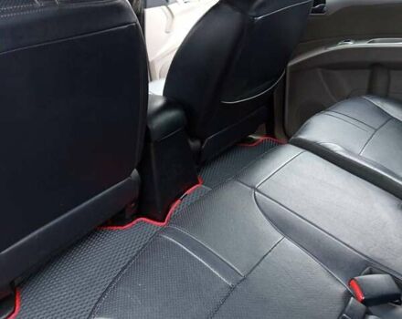 Чорний Міцубісі Паджеро Спорт, об'ємом двигуна 2.48 л та пробігом 300 тис. км за 15500 $, фото 7 на Automoto.ua