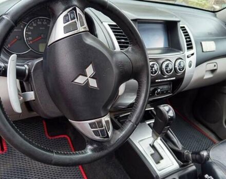 Чорний Міцубісі Паджеро Спорт, об'ємом двигуна 2.48 л та пробігом 300 тис. км за 15500 $, фото 10 на Automoto.ua