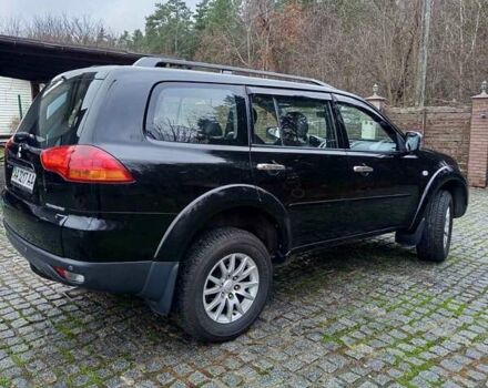 Чорний Міцубісі Паджеро Спорт, об'ємом двигуна 2.48 л та пробігом 300 тис. км за 15500 $, фото 3 на Automoto.ua