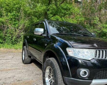 Чорний Міцубісі Паджеро Спорт, об'ємом двигуна 2.5 л та пробігом 150 тис. км за 16700 $, фото 9 на Automoto.ua