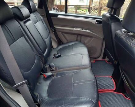 Чорний Міцубісі Паджеро Спорт, об'ємом двигуна 2.48 л та пробігом 300 тис. км за 15500 $, фото 16 на Automoto.ua