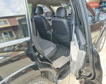 Чорний Міцубісі Паджеро Спорт, об'ємом двигуна 2.48 л та пробігом 192 тис. км за 16300 $, фото 17 на Automoto.ua