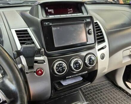 Чорний Міцубісі Паджеро Спорт, об'ємом двигуна 2.48 л та пробігом 192 тис. км за 16300 $, фото 22 на Automoto.ua