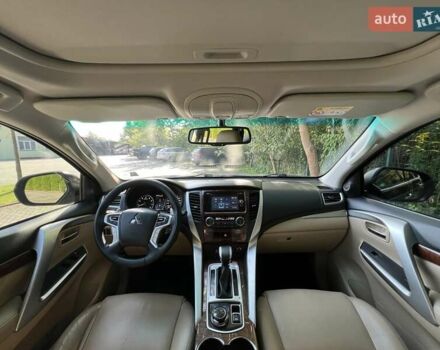 Черный Мицубиси Паджеро Спорт, объемом двигателя 3 л и пробегом 194 тыс. км за 19900 $, фото 7 на Automoto.ua