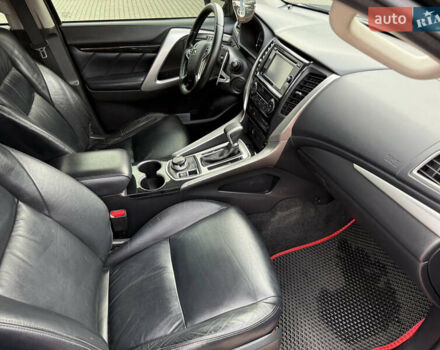 Черный Мицубиси Паджеро Спорт, объемом двигателя 2.44 л и пробегом 119 тыс. км за 19999 $, фото 28 на Automoto.ua