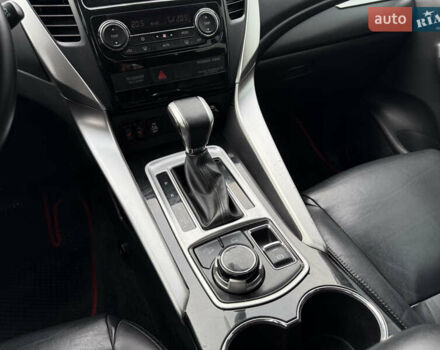 Черный Мицубиси Паджеро Спорт, объемом двигателя 2.44 л и пробегом 119 тыс. км за 19999 $, фото 41 на Automoto.ua