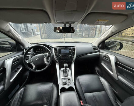 Черный Мицубиси Паджеро Спорт, объемом двигателя 2.44 л и пробегом 119 тыс. км за 19999 $, фото 43 на Automoto.ua