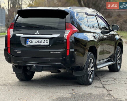 Черный Мицубиси Паджеро Спорт, объемом двигателя 2.44 л и пробегом 235 тыс. км за 22900 $, фото 6 на Automoto.ua