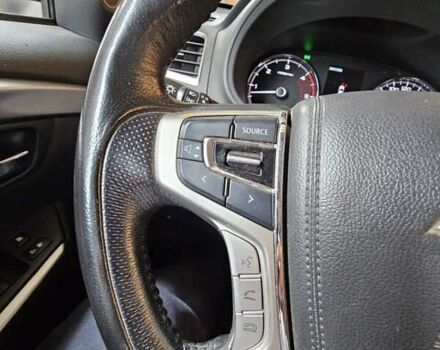 Чорний Міцубісі Паджеро Спорт, об'ємом двигуна 2.44 л та пробігом 96 тис. км за 21000 $, фото 9 на Automoto.ua