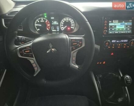Чорний Міцубісі Паджеро Спорт, об'ємом двигуна 2.44 л та пробігом 79 тис. км за 22000 $, фото 10 на Automoto.ua