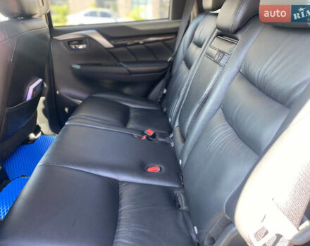 Черный Мицубиси Паджеро Спорт, объемом двигателя 2.44 л и пробегом 144 тыс. км за 28000 $, фото 1 на Automoto.ua