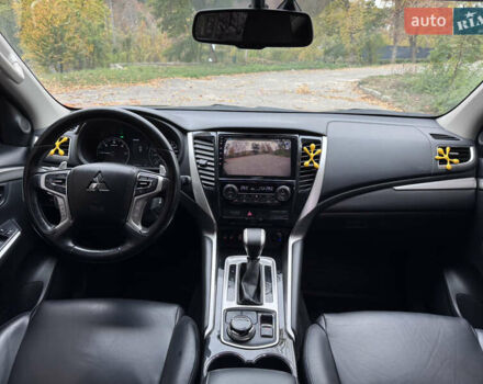 Мицубиси Паджеро Спорт 2019 в Полтаве на Automoto.ua Черный Мицубиси Паджеро Спорт, объемом двигателя 2.4 л и пробегом 93 тыс. км за 27299 $, фото 33 на Automoto.ua