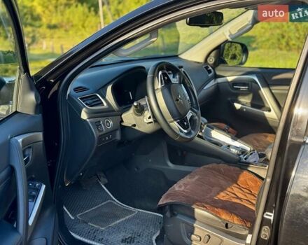 Чорний Міцубісі Паджеро Спорт, об'ємом двигуна 2.44 л та пробігом 30 тис. км за 35000 $, фото 1 на Automoto.ua