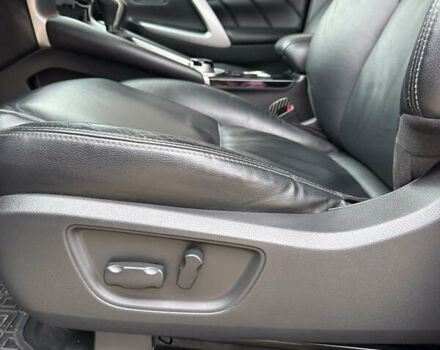 Чорний Міцубісі Паджеро Спорт, об'ємом двигуна 2.44 л та пробігом 96 тис. км за 28799 $, фото 42 на Automoto.ua