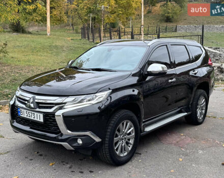 Мицубиси Паджеро Спорт 2019 в Полтаве на Automoto.ua Черный Мицубиси Паджеро Спорт, объемом двигателя 2.4 л и пробегом 93 тыс. км за 27299 $, фото 11 на Automoto.ua