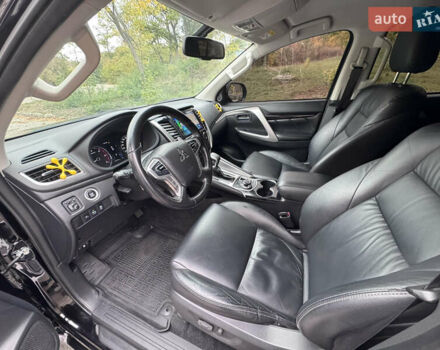 Мицубиси Паджеро Спорт 2019 в Полтаве на Automoto.ua Черный Мицубиси Паджеро Спорт, объемом двигателя 2.4 л и пробегом 93 тыс. км за 27299 $, фото 13 на Automoto.ua