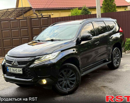 Чорний Міцубісі Паджеро Спорт, об'ємом двигуна 2.4 л та пробігом 225 тис. км за 25900 $, фото 2 на Automoto.ua