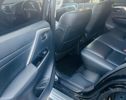 Черный Мицубиси Паджеро Спорт, объемом двигателя 2.44 л и пробегом 16 тыс. км за 40500 $, фото 2 на Automoto.ua