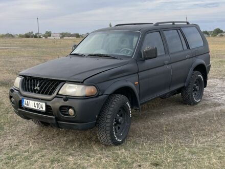 Чорний Міцубісі Паджеро Спорт, об'ємом двигуна 0 л та пробігом 205 тис. км за 2800 $, фото 1 на Automoto.ua