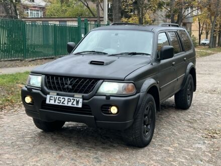 Чорний Міцубісі Паджеро Спорт, об'ємом двигуна 2.5 л та пробігом 182 тис. км за 3500 $, фото 1 на Automoto.ua