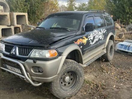 Мицубиси Паджеро Спорт 2005 в Киеве на Automoto.ua Черный Мицубиси Паджеро Спорт, объемом двигателя 2.97 л и пробегом 200 тыс. км за 4000 $, фото 1 на Automoto.ua