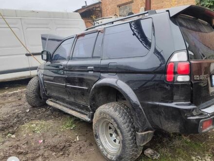 Чорний Міцубісі Паджеро Спорт, об'ємом двигуна 2.97 л та пробігом 247 тис. км за 3900 $, фото 1 на Automoto.ua