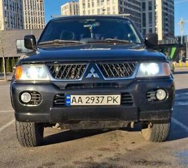 Черный Мицубиси Паджеро Спорт, объемом двигателя 2.97 л и пробегом 204 тыс. км за 8000 $, фото 1 на Automoto.ua