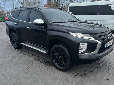 Чорний Міцубісі Паджеро Спорт, об'ємом двигуна 2.44 л та пробігом 48 тис. км за 40000 $, фото 1 на Automoto.ua