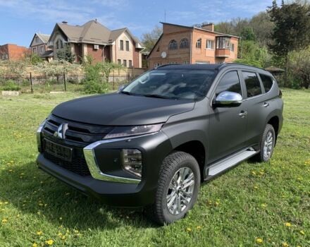 Чорний Міцубісі Паджеро Спорт, об'ємом двигуна 2.4 л та пробігом 4 тис. км за 38999 $, фото 1 на Automoto.ua