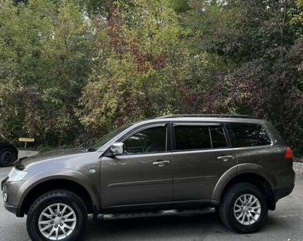 Міцубісі Паджеро Спорт 2011 у Полтаві на Automoto.ua Коричневий Міцубісі Паджеро Спорт, об'ємом двигуна 3 л та пробігом 290 тис. км за 15200 $, фото 1 на Automoto.ua