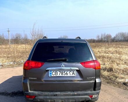 Коричневий Міцубісі Паджеро Спорт, об'ємом двигуна 2.5 л та пробігом 105 тис. км за 9000 $, фото 2 на Automoto.ua
