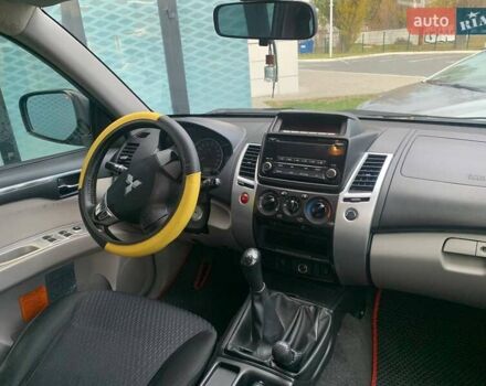 Коричневый Мицубиси Паджеро Спорт, объемом двигателя 2.5 л и пробегом 364 тыс. км за 11700 $, фото 5 на Automoto.ua