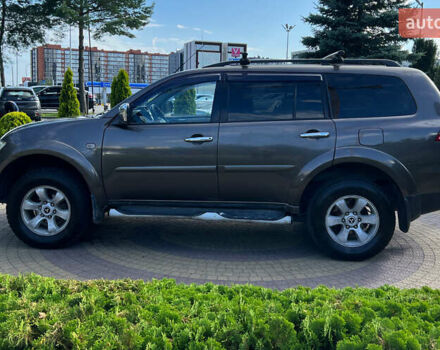 Коричневый Мицубиси Паджеро Спорт, объемом двигателя 2.5 л и пробегом 197 тыс. км за 15800 $, фото 3 на Automoto.ua