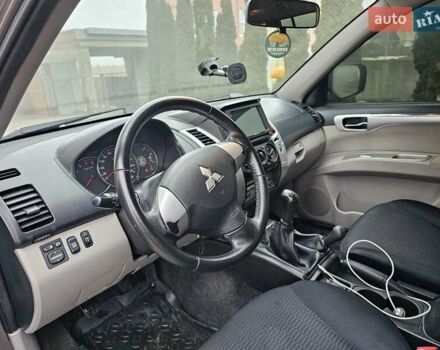 Коричневый Мицубиси Паджеро Спорт, объемом двигателя 2.48 л и пробегом 395 тыс. км за 14200 $, фото 13 на Automoto.ua