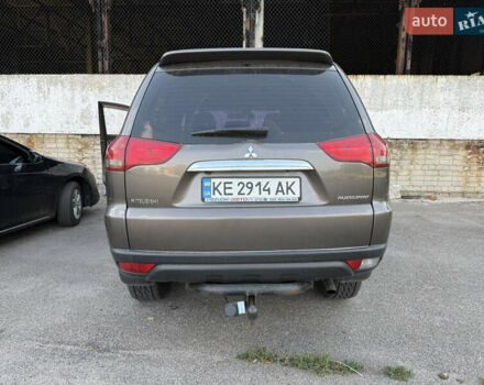 Коричневый Мицубиси Паджеро Спорт, объемом двигателя 2.48 л и пробегом 293 тыс. км за 16000 $, фото 12 на Automoto.ua