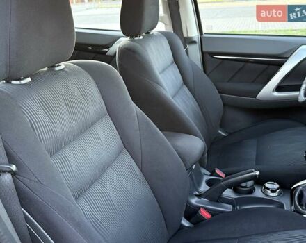 Коричневий Міцубісі Паджеро Спорт, об'ємом двигуна 2.44 л та пробігом 239 тис. км за 23900 $, фото 27 на Automoto.ua