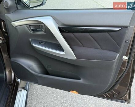 Коричневий Міцубісі Паджеро Спорт, об'ємом двигуна 2.44 л та пробігом 239 тис. км за 23900 $, фото 25 на Automoto.ua