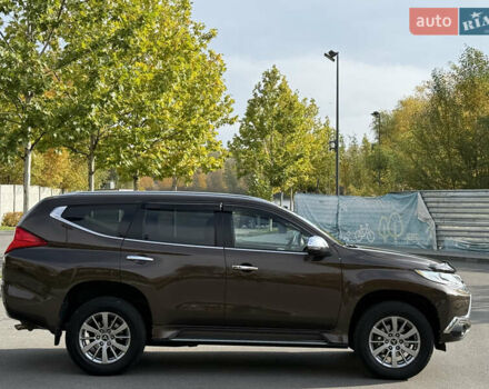 Мицубиси Паджеро Спорт 2018 в Киеве на Automoto.ua Коричневый Мицубиси Паджеро Спорт, объемом двигателя 2.44 л и пробегом 74 тыс. км за 27400 $, фото 10 на Automoto.ua